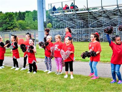 Holly Stampede Football Cheerleaders at Game